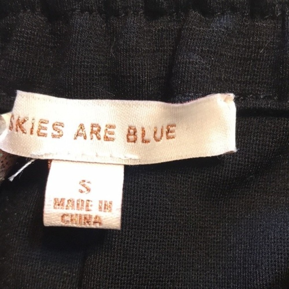 Skies Are Blue Women's Scalloped Hem Pocket Mini Skirt Black Small - Picture 9 of 10
